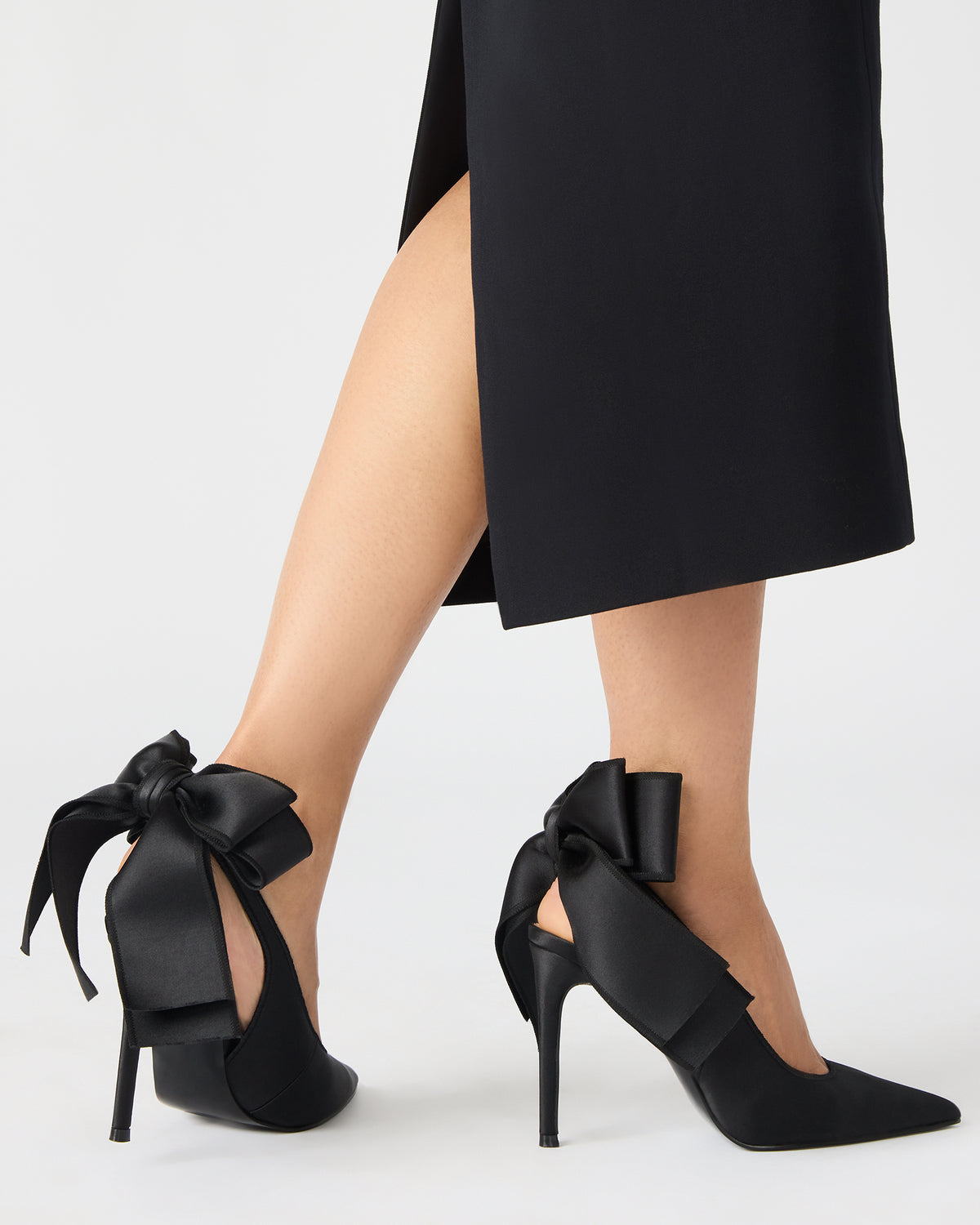 TEACUP Black Satin Women's Pointed-Toe Slingback Heel