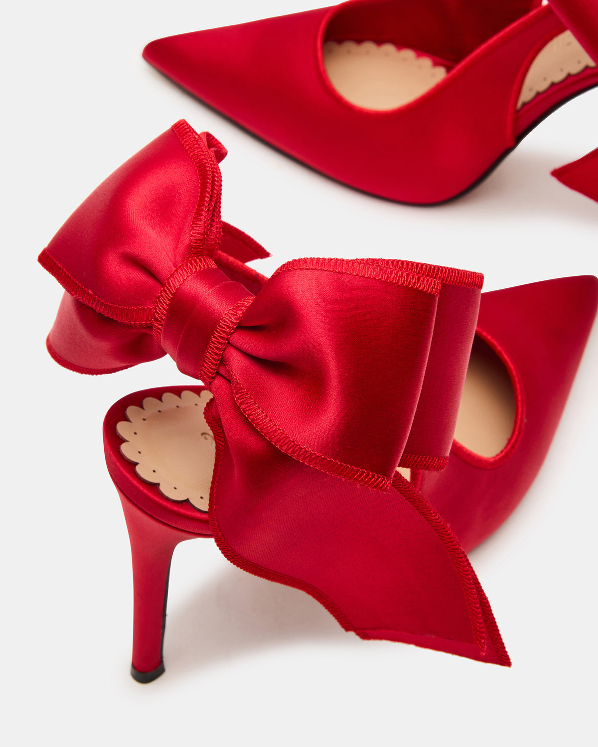 TEACUP Red Satin Women's Pointed-Toe Slingback Heel