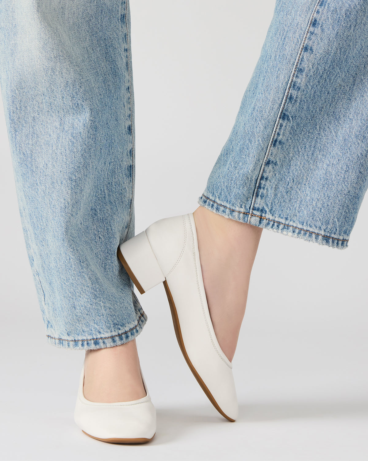 MOLLIE White Leather Ballet Women's Block Heels