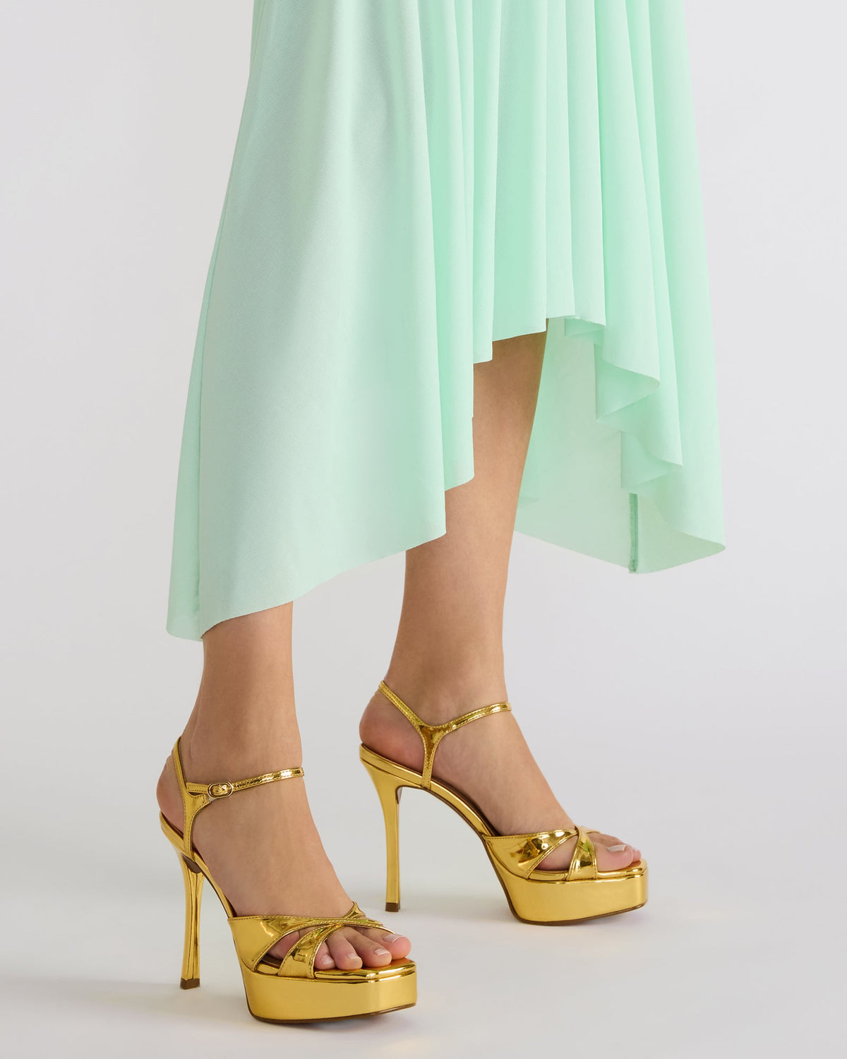 SCARLET Gold Square-Toe Strappy Platform Women's Heel