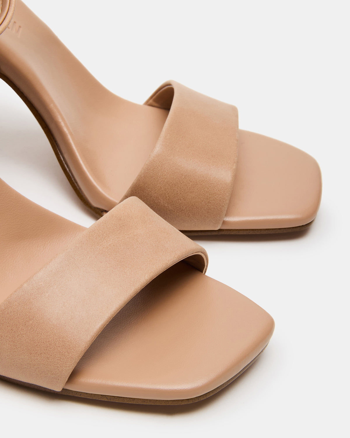 MESSA Natural Leather Women's Square-Toe Block Heel