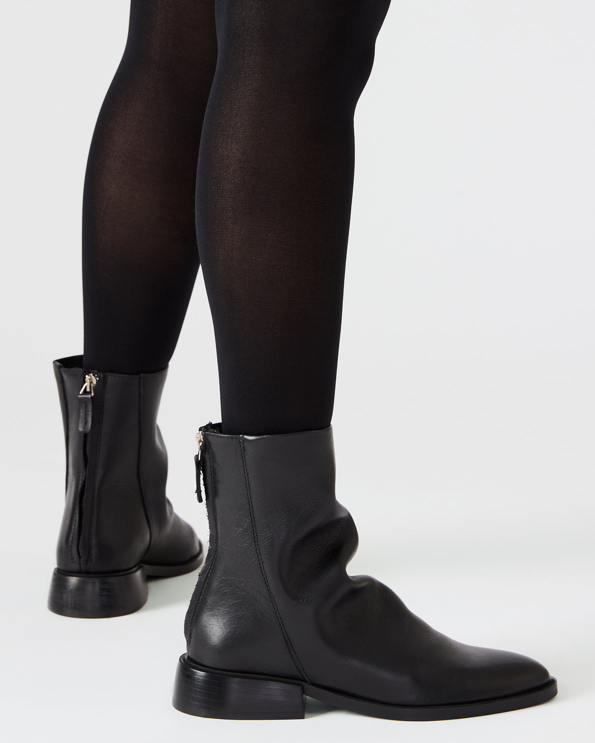 NEXIE Black Leather Women's Pointed-Toe Ankle Boot