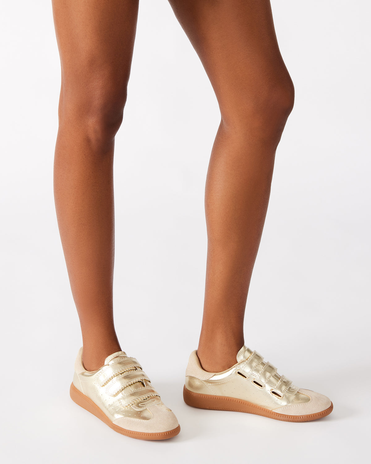MOMENTUM Gold Velcro Low-Top Women's Sneakers