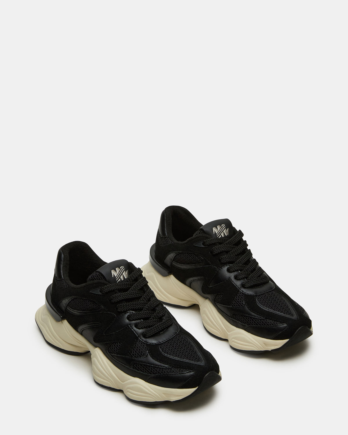 SEBI Black Low-Top Lace-Up Women's Sneaker