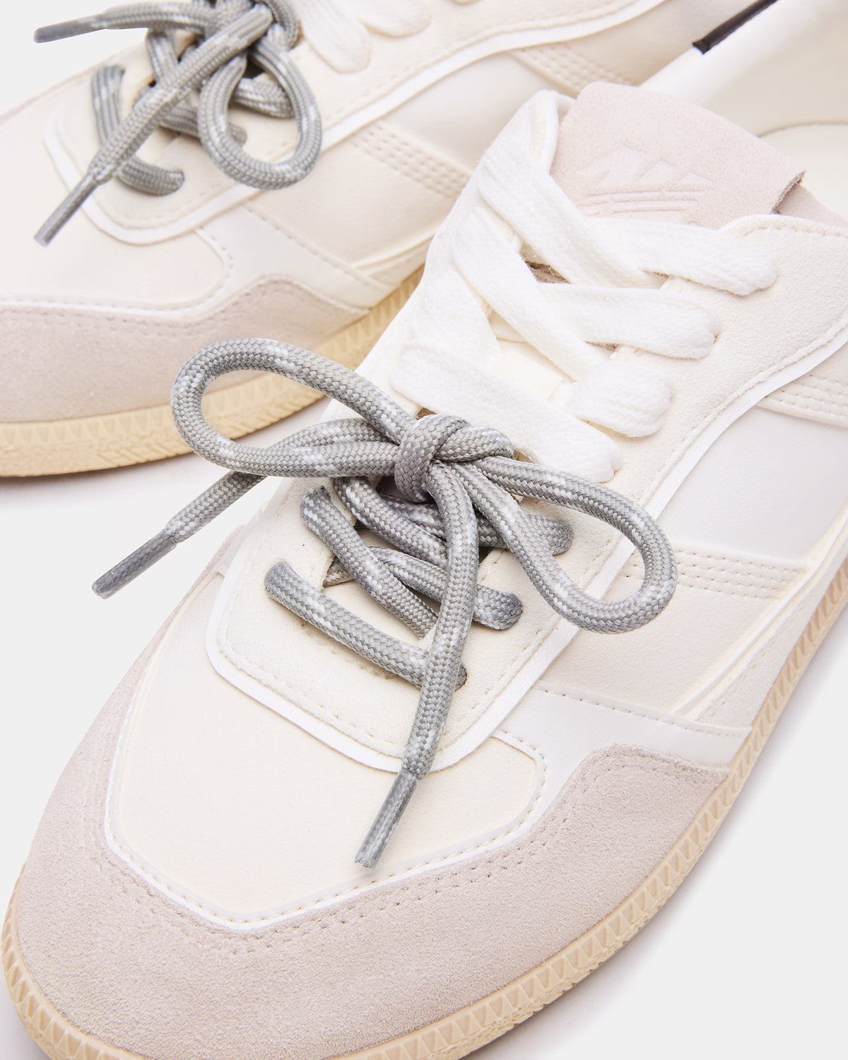 SPORTY White Low-Top Lace-Up Women's Sneaker