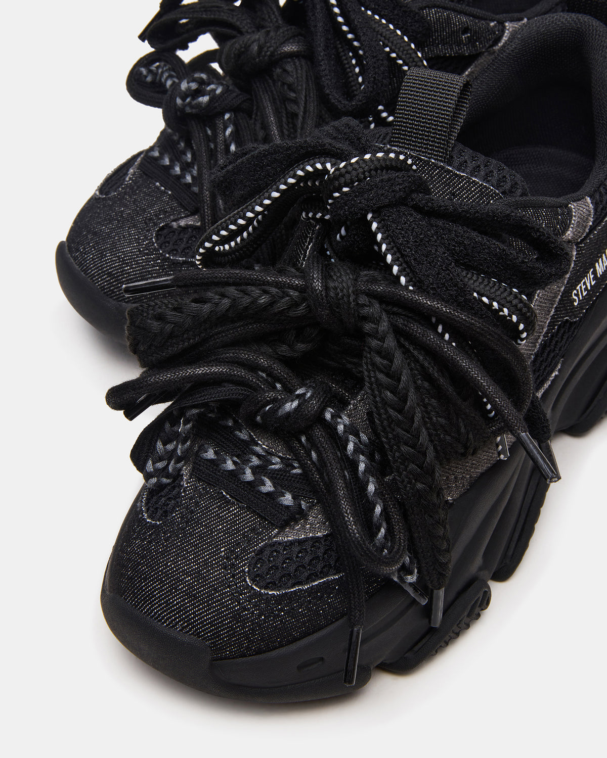 PRYCE Black Low-Top Lace-Up Chunky Platform Women's Sneaker