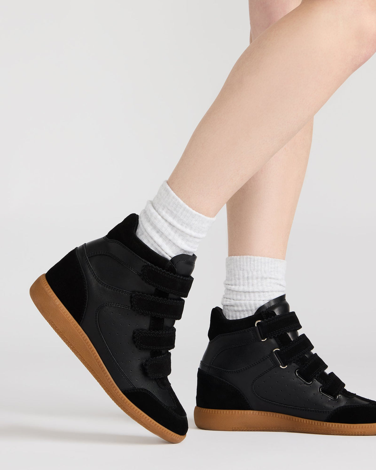 MUSTANG Black Suede Women's High-Top Velcro Sneaker