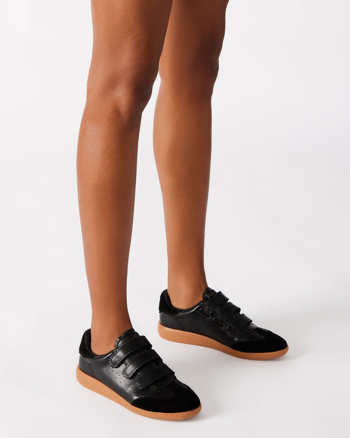 MOMENTUM Black Velcro Low-Top Women's Sneakers