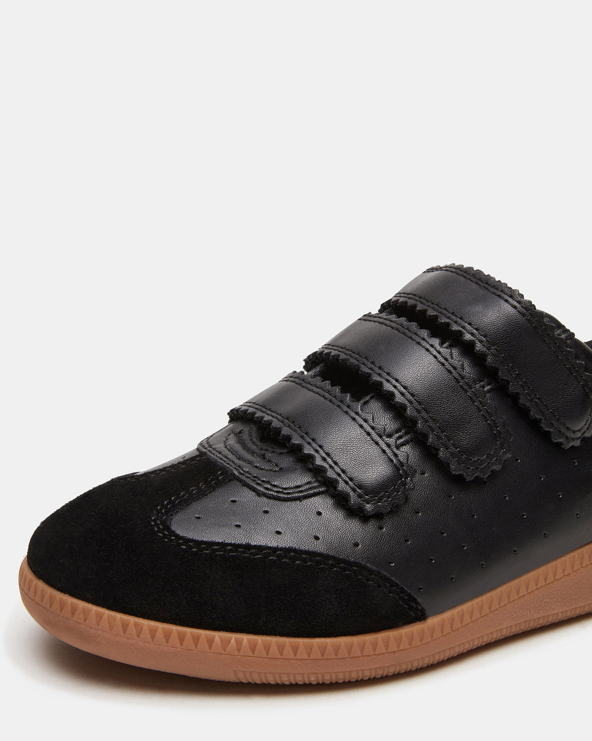 MOMENTUM Black Velcro Low-Top Women's Sneakers