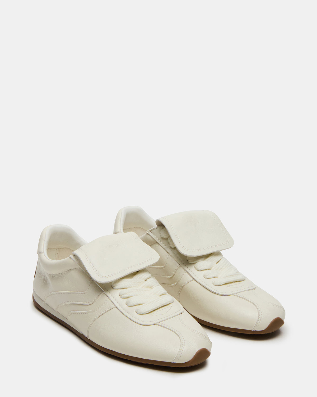 MOBILITY White Leather Women's Low-Top Lace-Up Sneaker