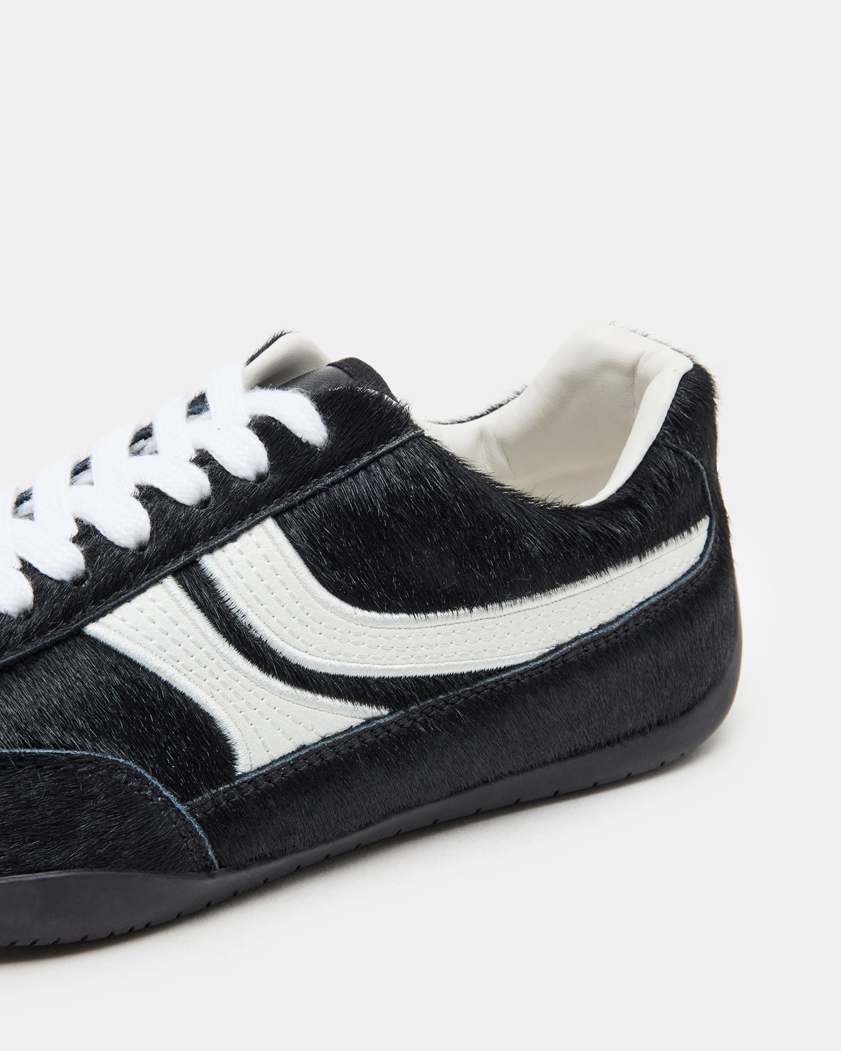 DOBSON Black Multi Women's Low-Top Lace-Up Sneaker