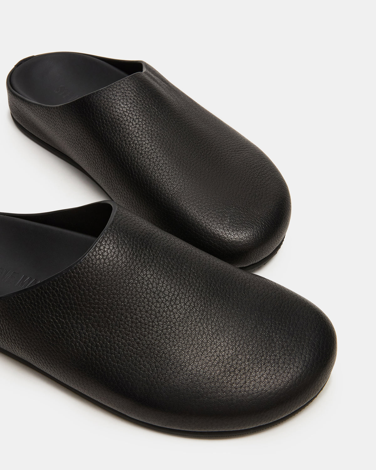 FERN Black Leather Mule Slip-On Round-Toe Women's Flat