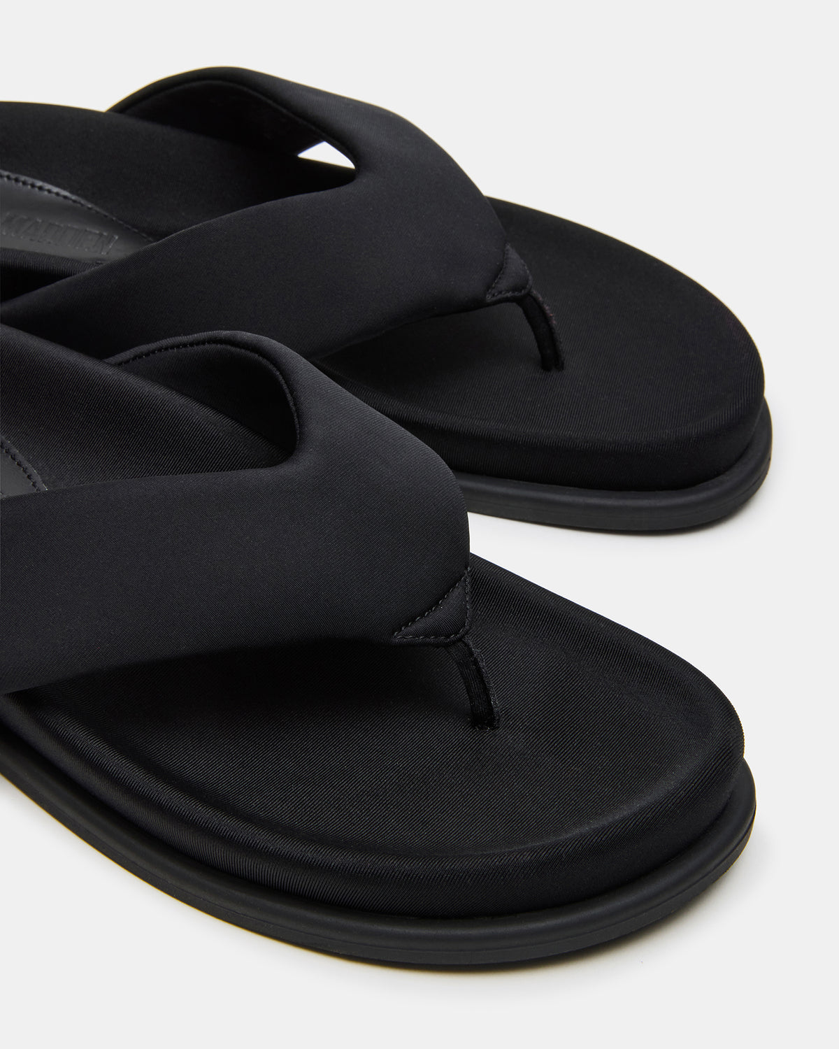 ZINNIA Black Women's Thong Footbed Sandal