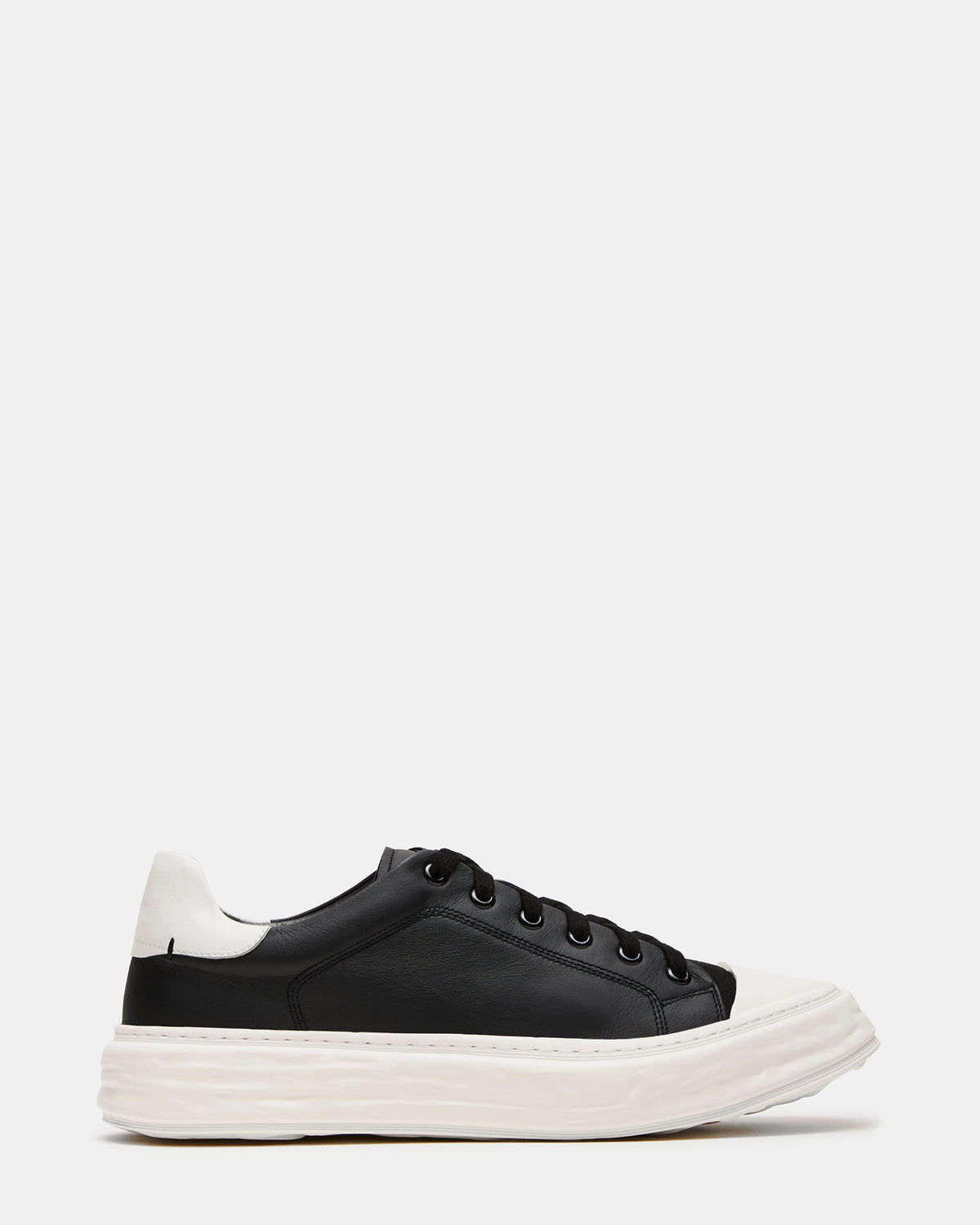 MACRAE Black Leather Men's Low-Top Fashion Sneaker