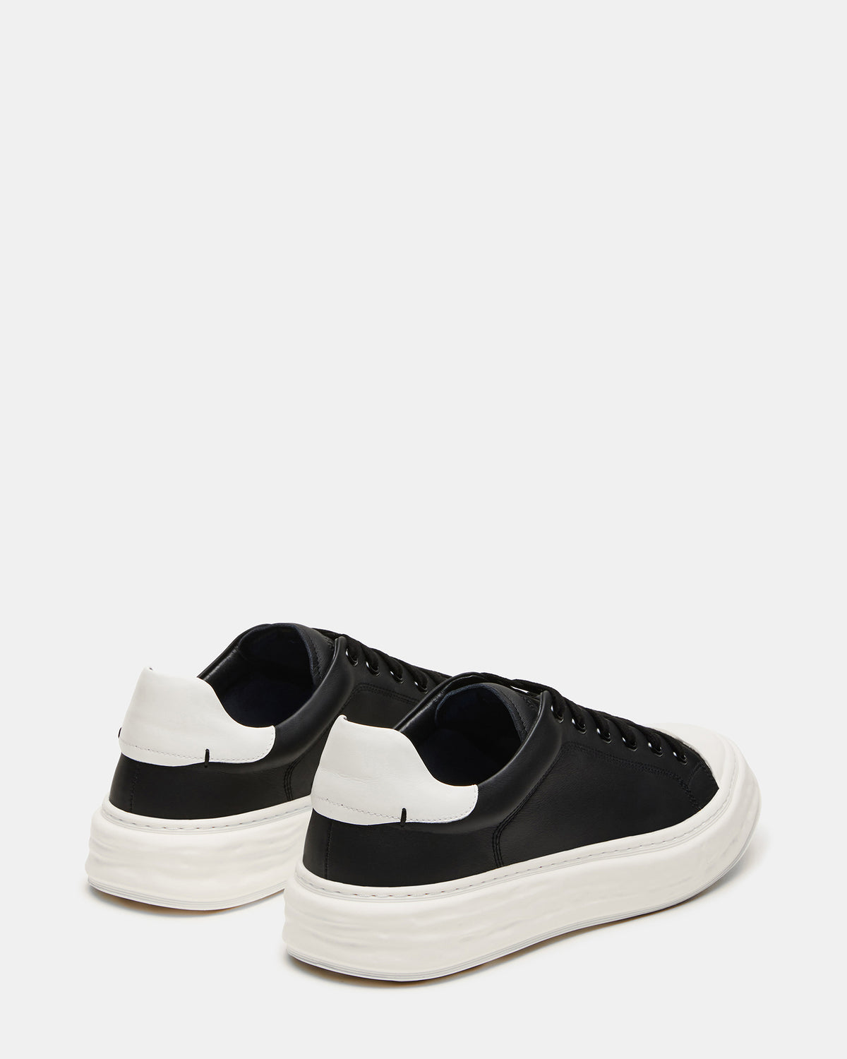 MACRAE Black Leather Men's Low-Top Fashion Sneaker