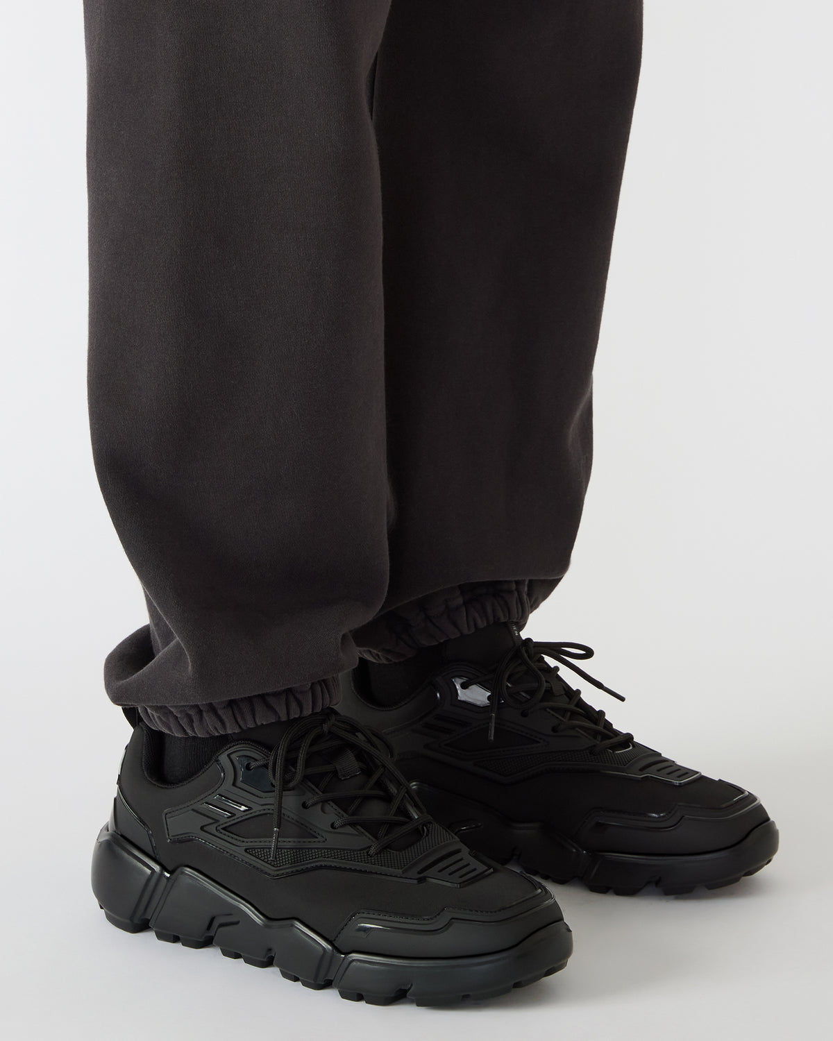 PACE Black Low-Top Lace-Up Men's Sneaker