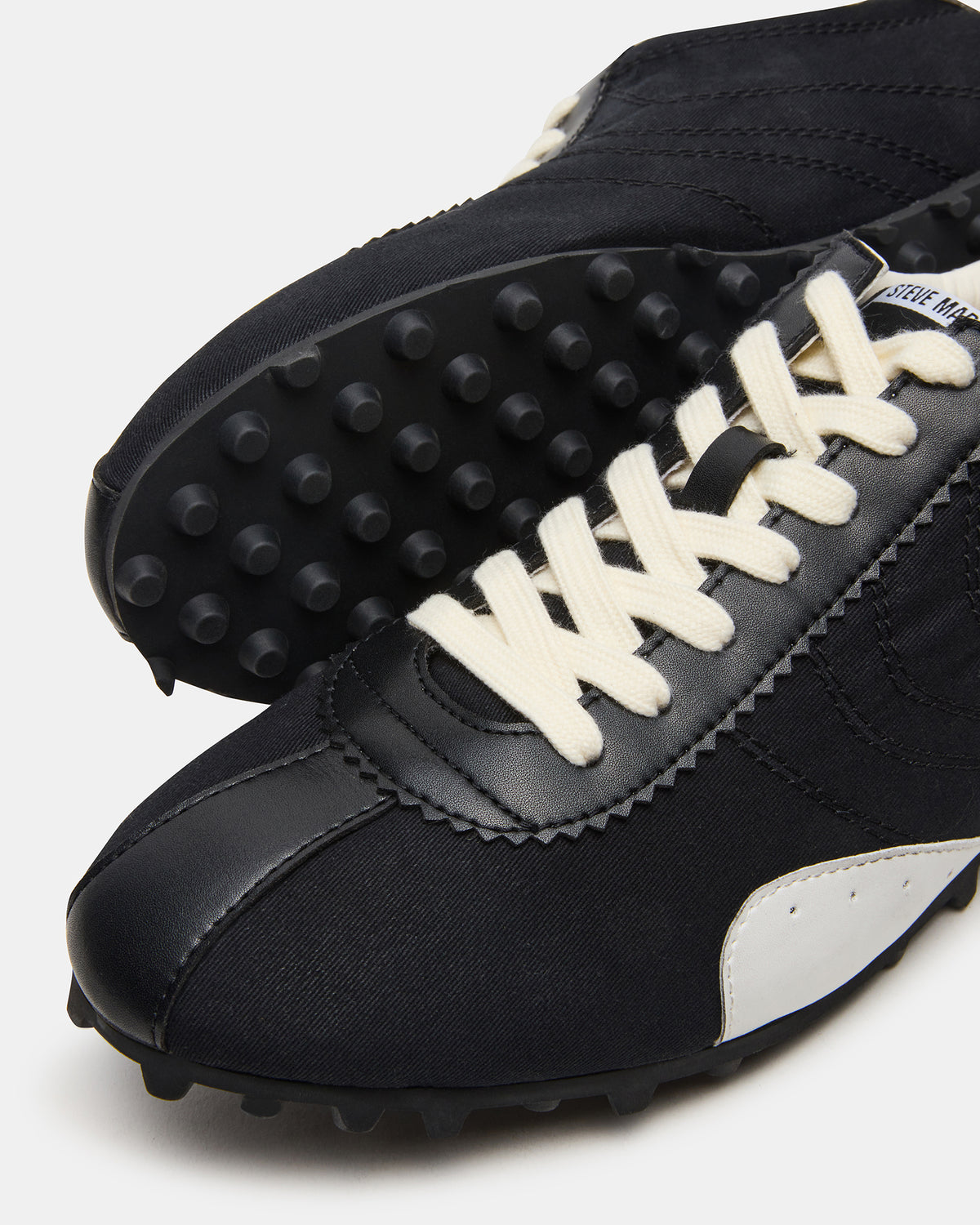 PUZZLE Black Low-Top Lace-Up Men's Sneaker