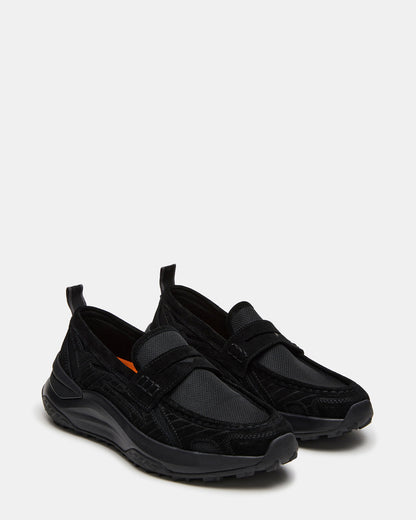 PARRISH Black Low-Top Slip-On Men's Sneaker