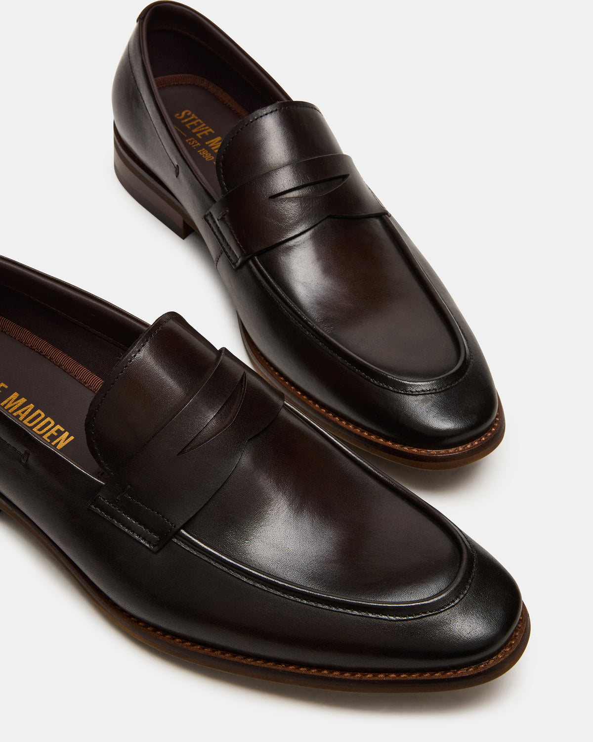 LIGHTNING Brown Leather Round-Toe Slip-On Men's Loafer