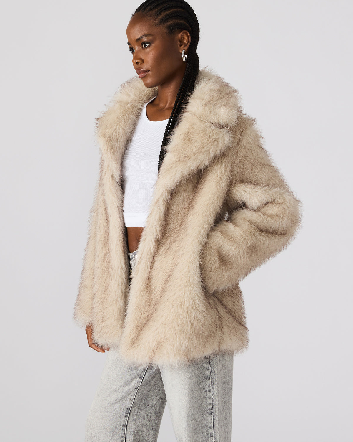 KINDRA Natural Faux Fur Collared Women's Coat
