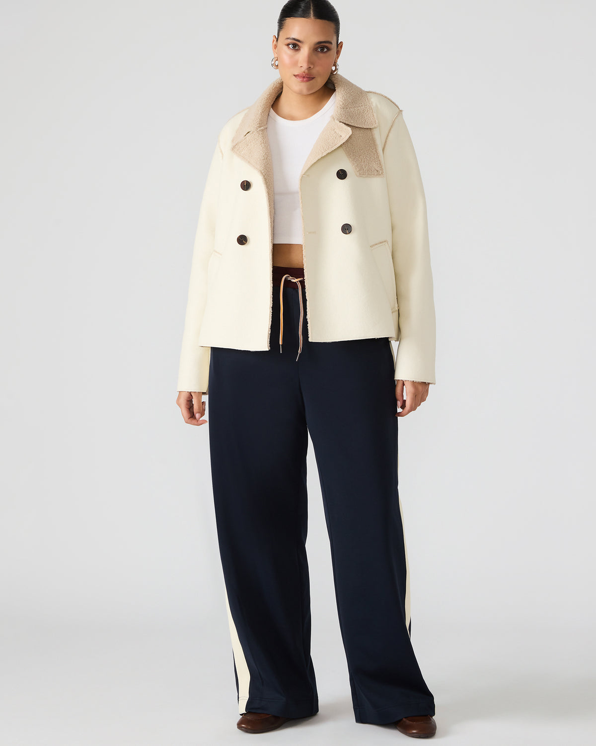 LIV Cream Button-Up Long-Sleeved Collared Women's Coat
