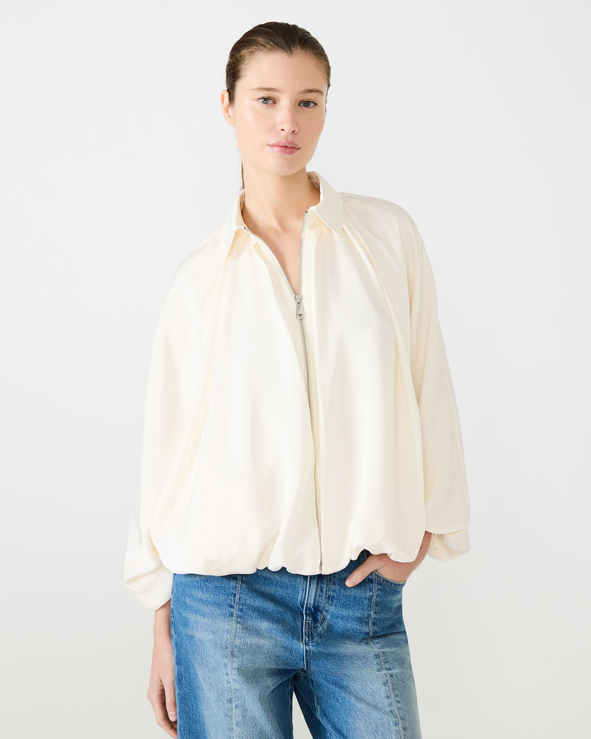 ASPEN Cream Long-Sleeved Zip-Up Puffed Bomber Women's Jacket