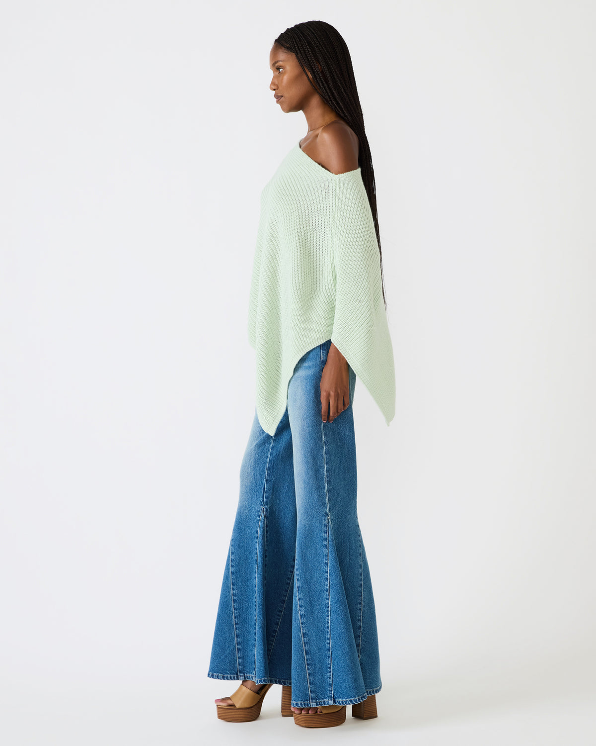 CHANNING Bay Green Asymmetrical Knit Poncho Women's Top