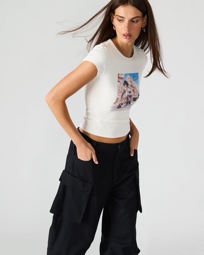 GOLDIE Antique Short-Sleeved Graphic Tee Form-Fitting Women's Top