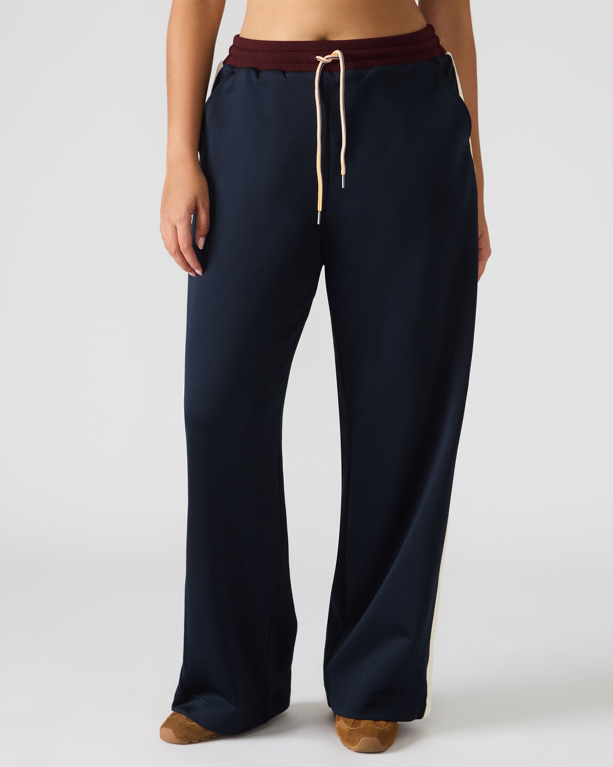 DAISY Midnight Athletic Tie-Front Matching Set Women's Pants