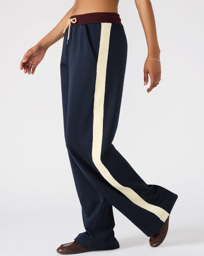 DAISY Midnight Athletic Tie-Front Matching Set Women's Pants