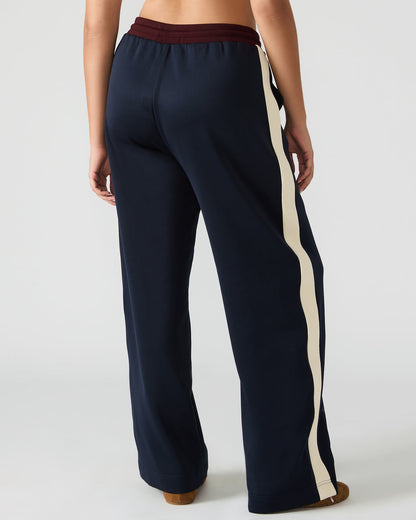 DAISY Midnight Athletic Tie-Front Matching Set Women's Pants