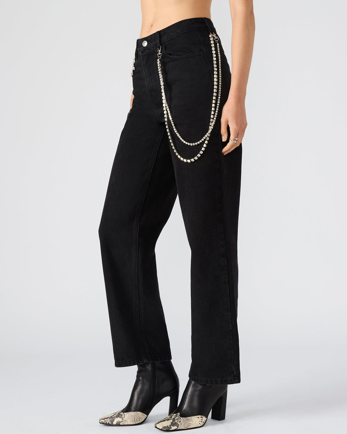 SWIFT Black Wide-Leg Denim Chain Women's Jean